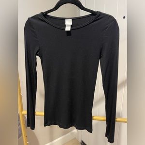 H&M basic black top